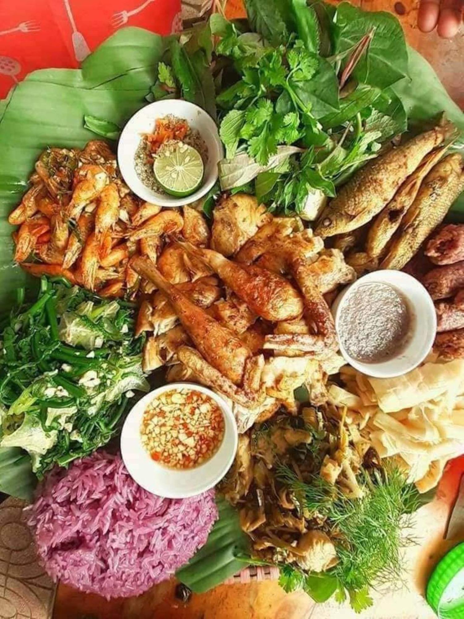 Homestay Ho Son - Thac Anor A Luoi Esterno foto