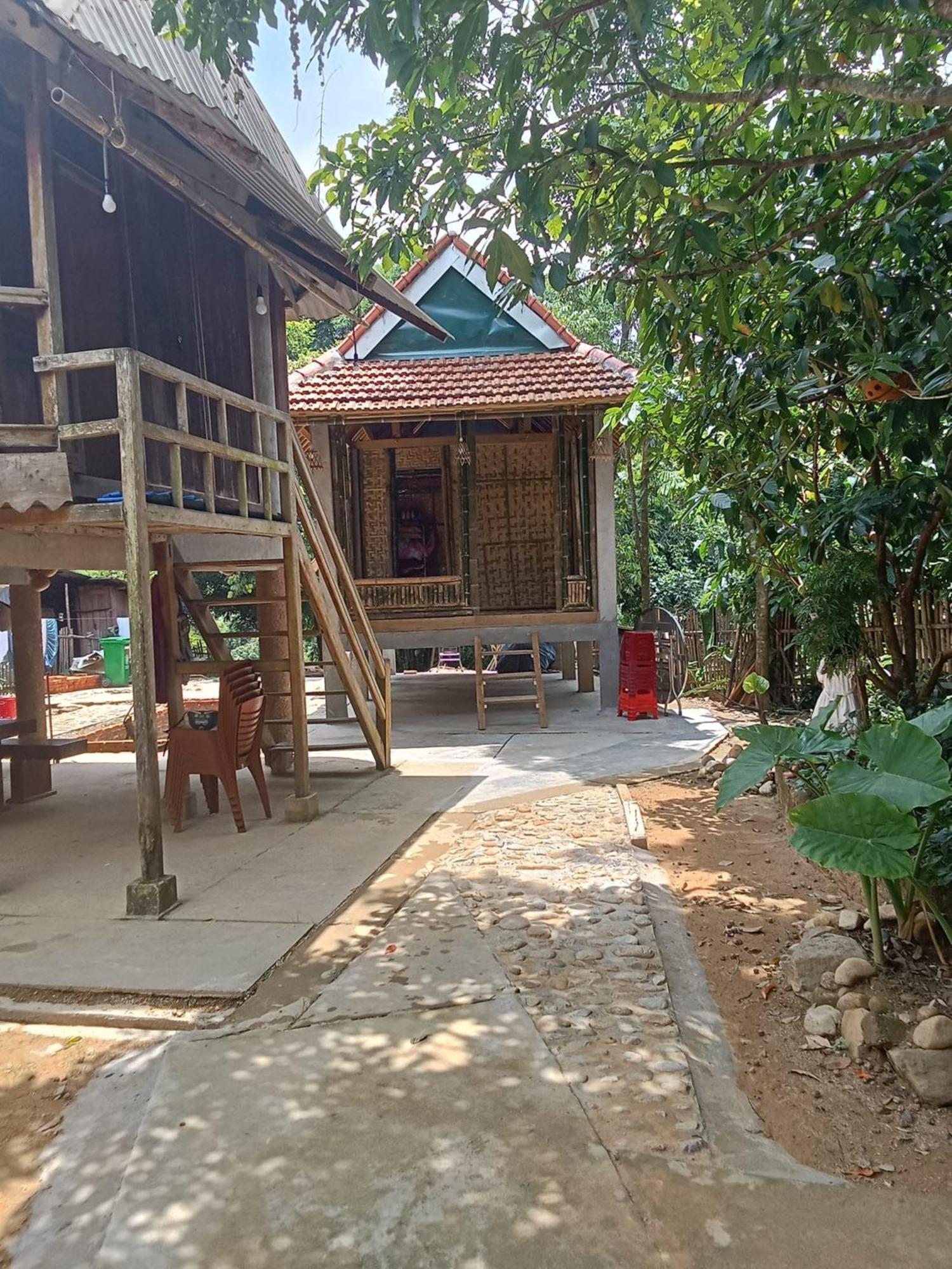 Homestay Ho Son - Thac Anor A Luoi Esterno foto
